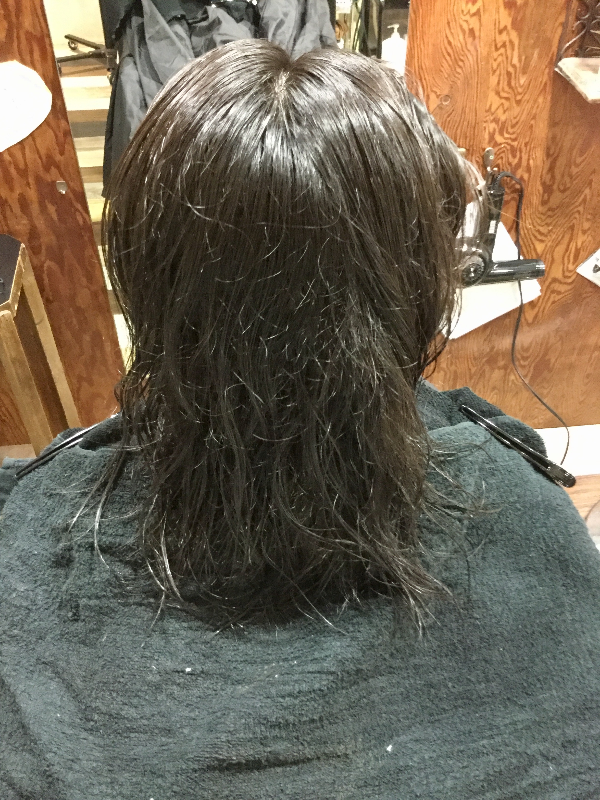 髪の毛の内側を梳かれ過ぎてパサパサになってしまった髪をまとまりやすく 杉並区高円寺の髪質改善美容室dears ディアーズ